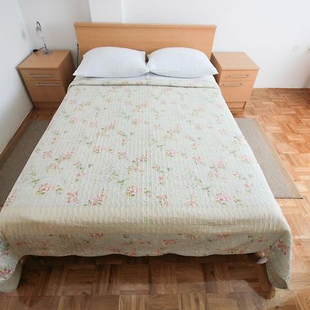 Отель House Milan Растовача Экстерьер фото