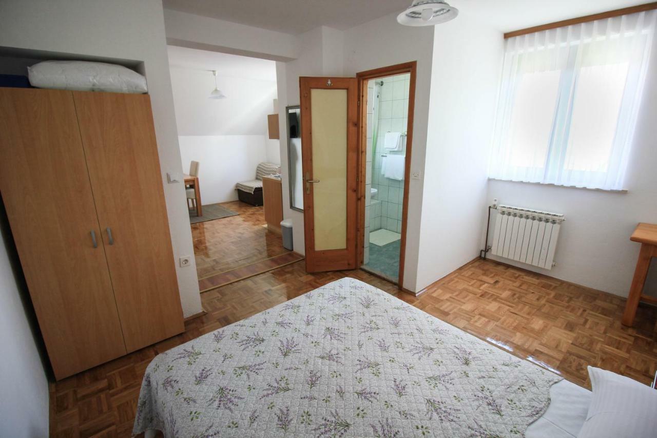 Отель House Milan Растовача Экстерьер фото